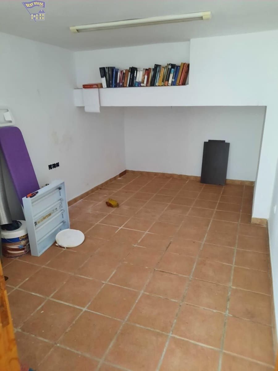 Commercial for sale in Arcos de la Frontera € 37,000 (Ref 7573892)