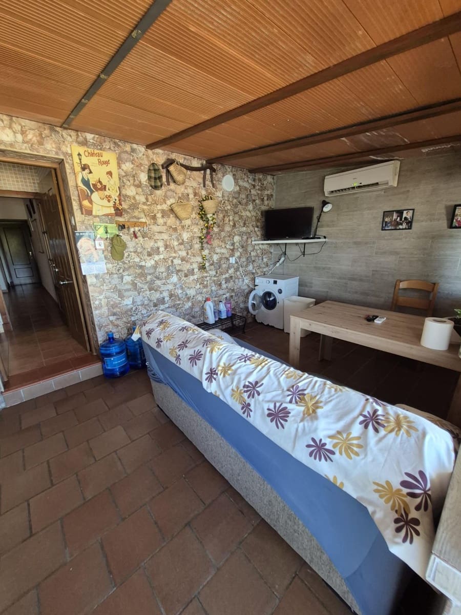 3 bedroom Finca/Country House for sale in Arcos de la Frontera with pool - € 199,900 (Ref: 7753631)