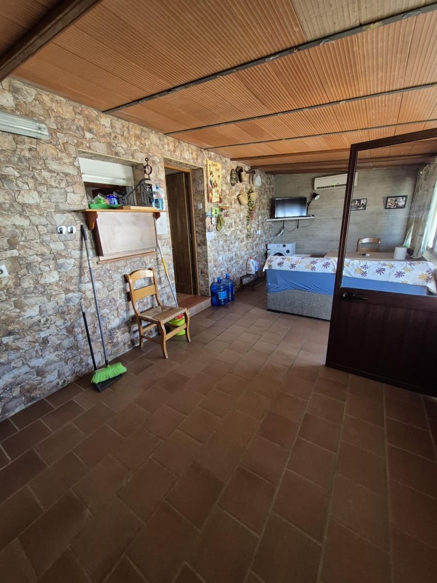 3 bedroom Finca/Country House for sale in Arcos de la Frontera with pool - € 199,900 (Ref: 7753631)
