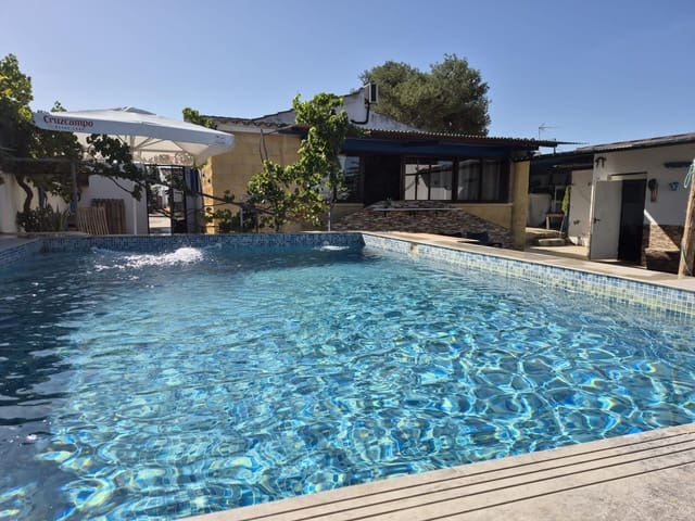 3 soveværelse Finca/Landehus til salg i Arcos de la Frontera med swimmingpool - € 199.900 (Ref: 7753631)