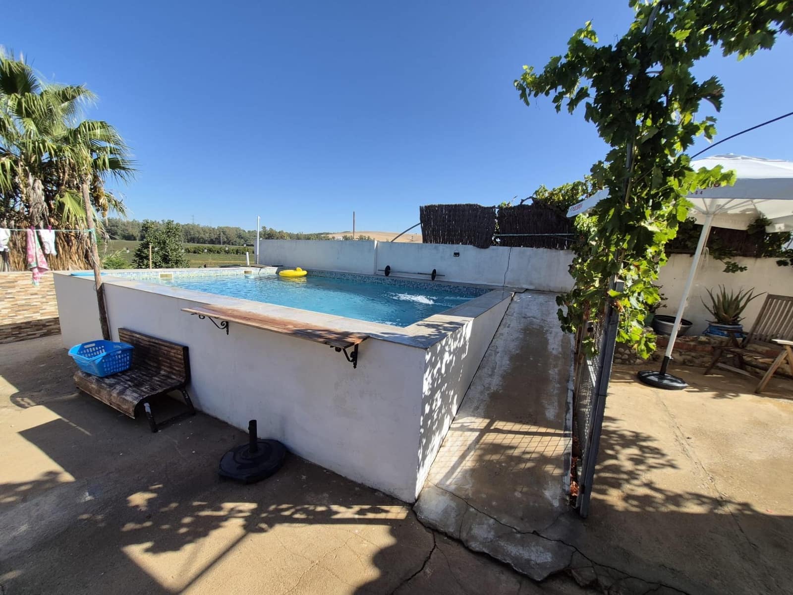 3 bedroom Finca/Country House for sale in Arcos de la Frontera with pool - € 199,900 (Ref: 7753631)