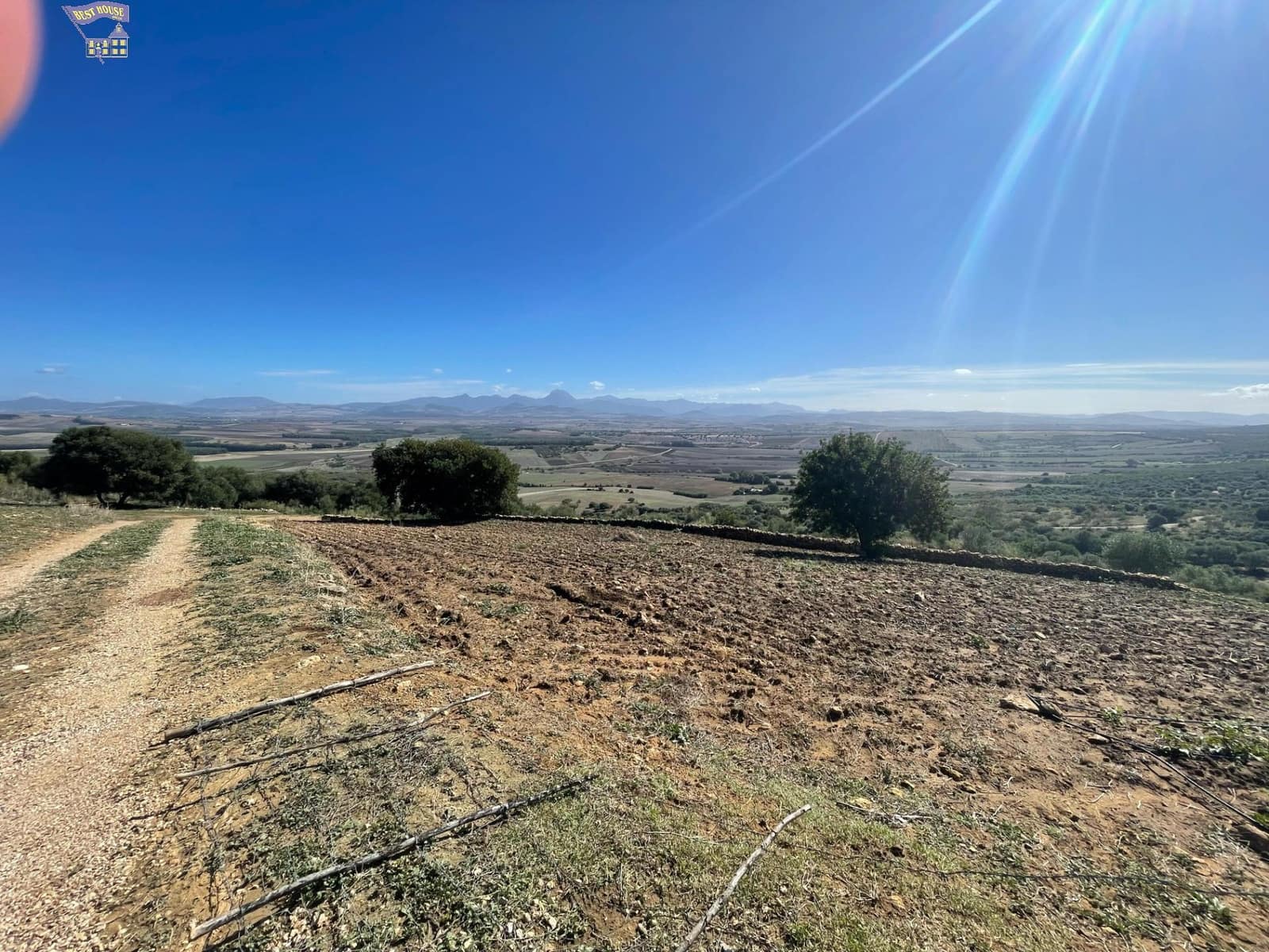 2 bedroom Finca/Country House for sale in Arcos de la Frontera - € 260,000 (Ref: 8085152)
