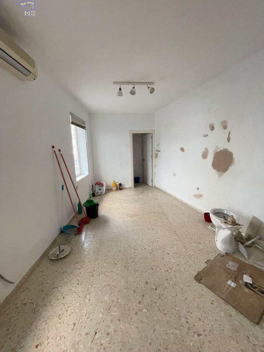 4 soveværelse Erhverv til salg i Arcos de la Frontera - € 25.000 (Ref: 8126576)