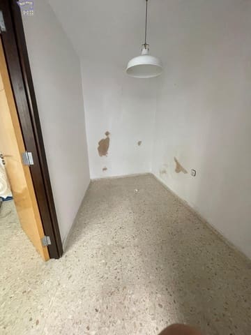 4 soveværelse Erhverv til salg i Arcos de la Frontera - € 25.000 (Ref: 8126576)