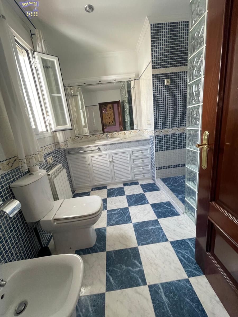 5 chambre Villa/Maison à vendre à Arcos de la Frontera avec garage - 251 000 € (Ref: 8498715)