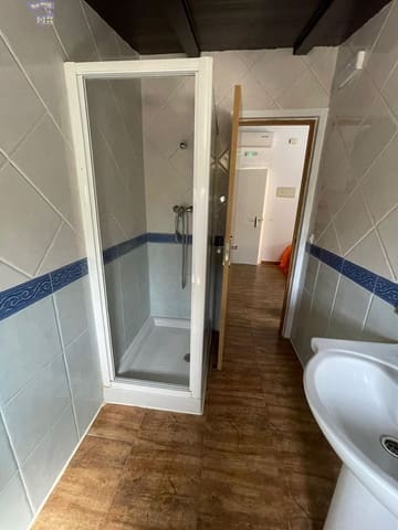 Apartment for rent in Arcos de la Frontera - € 400 (Ref: 8532069)