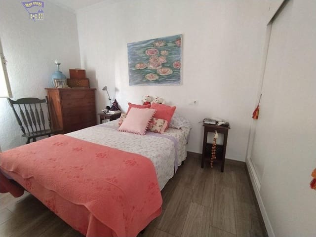 2 bedroom Apartment for rent in Arcos de la Frontera - € 450 (Ref: 8542073)
