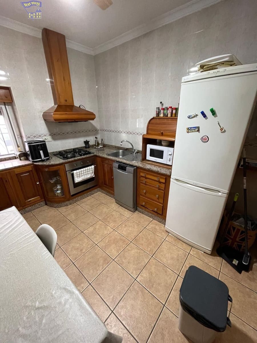 Casa de 5 habitaciones en Arcos de la Frontera en venta - 182.000 € (Ref: 8589119)