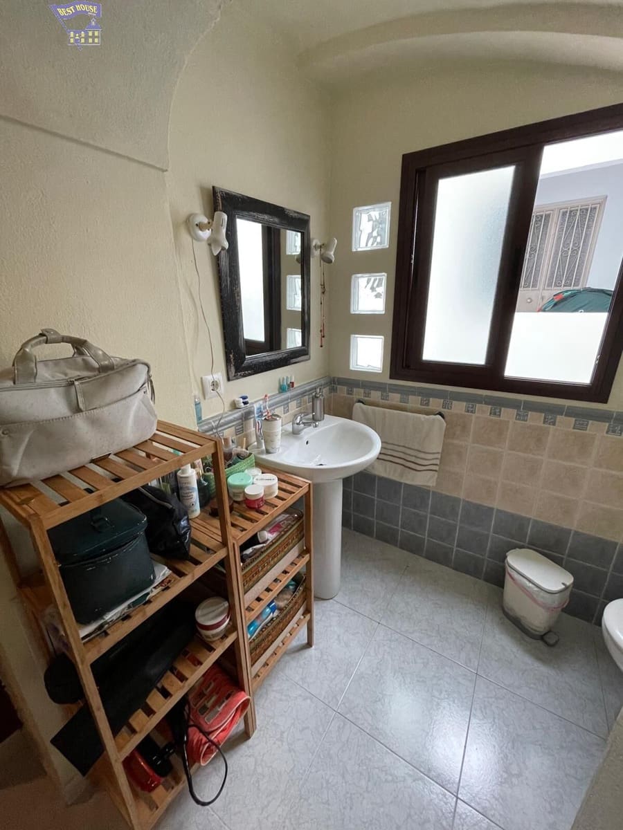 Casa de 5 habitaciones en Arcos de la Frontera en venta - 182.000 € (Ref: 8589119)