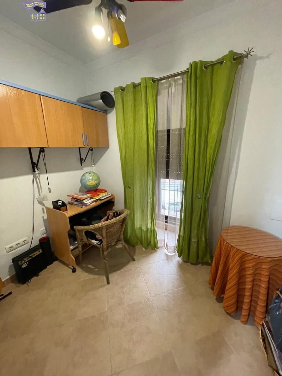 Casa de 5 habitaciones en Arcos de la Frontera en venta - 182.000 € (Ref: 8589119)