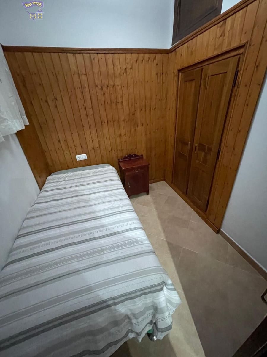 Casa de 5 habitaciones en Arcos de la Frontera en venta - 182.000 € (Ref: 8589119)