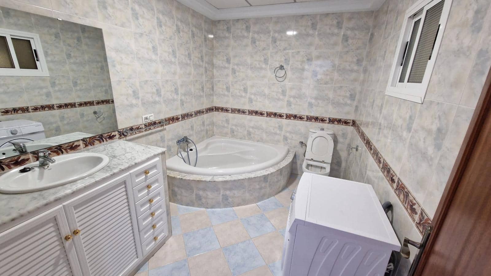 Apartamento de 1 habitación en Arcos de la Frontera en alquiler - 400 € (Ref: 8735598)