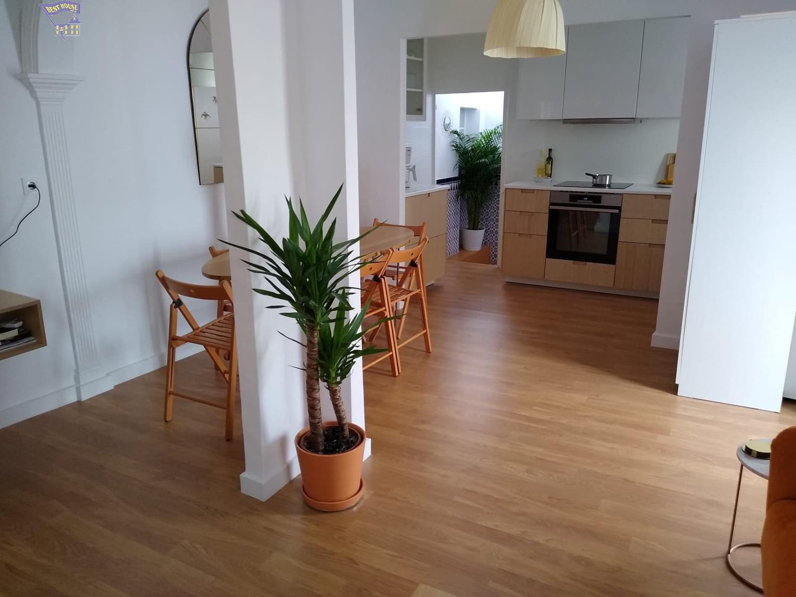 2 bedroom Townhouse for sale in Arcos de la Frontera - € 92,000 (Ref: 8737873)