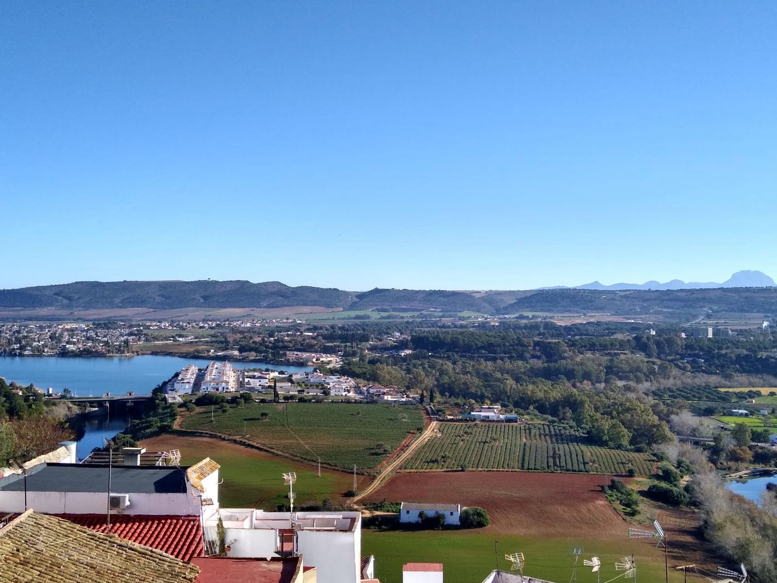 2 bedroom Townhouse for sale in Arcos de la Frontera - € 92,000 (Ref: 8737873)