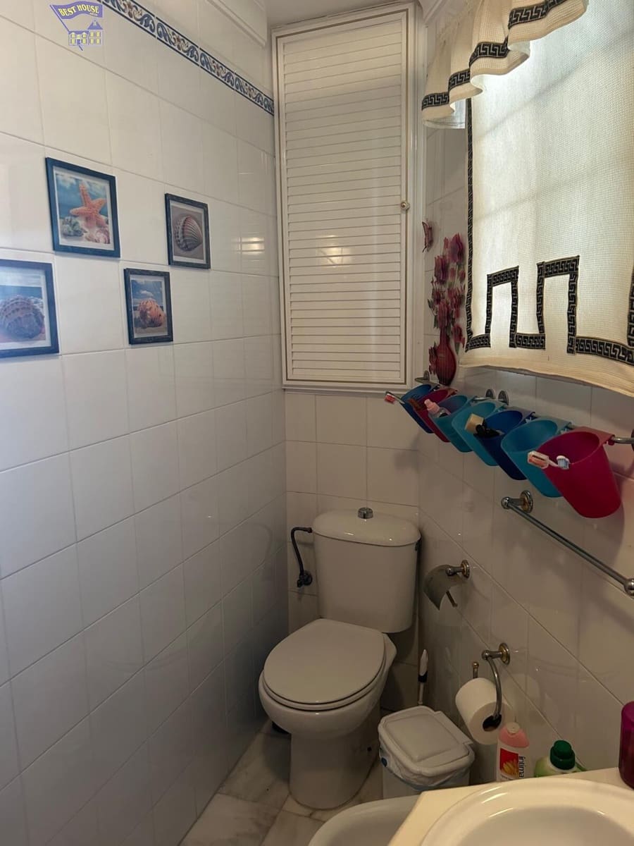 Piso de 3 habitaciones en Arcos de la Frontera en venta - 80.000 € (Ref: 8743560)