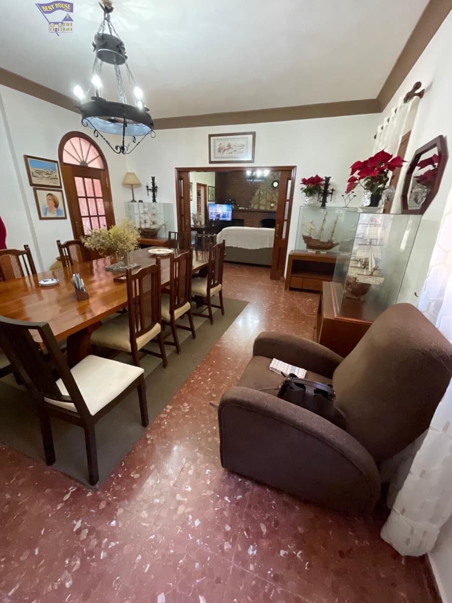 Chalet de 6 habitaciones en Arcos de la Frontera en venta con piscina - 378.000 € (Ref: 8784202)