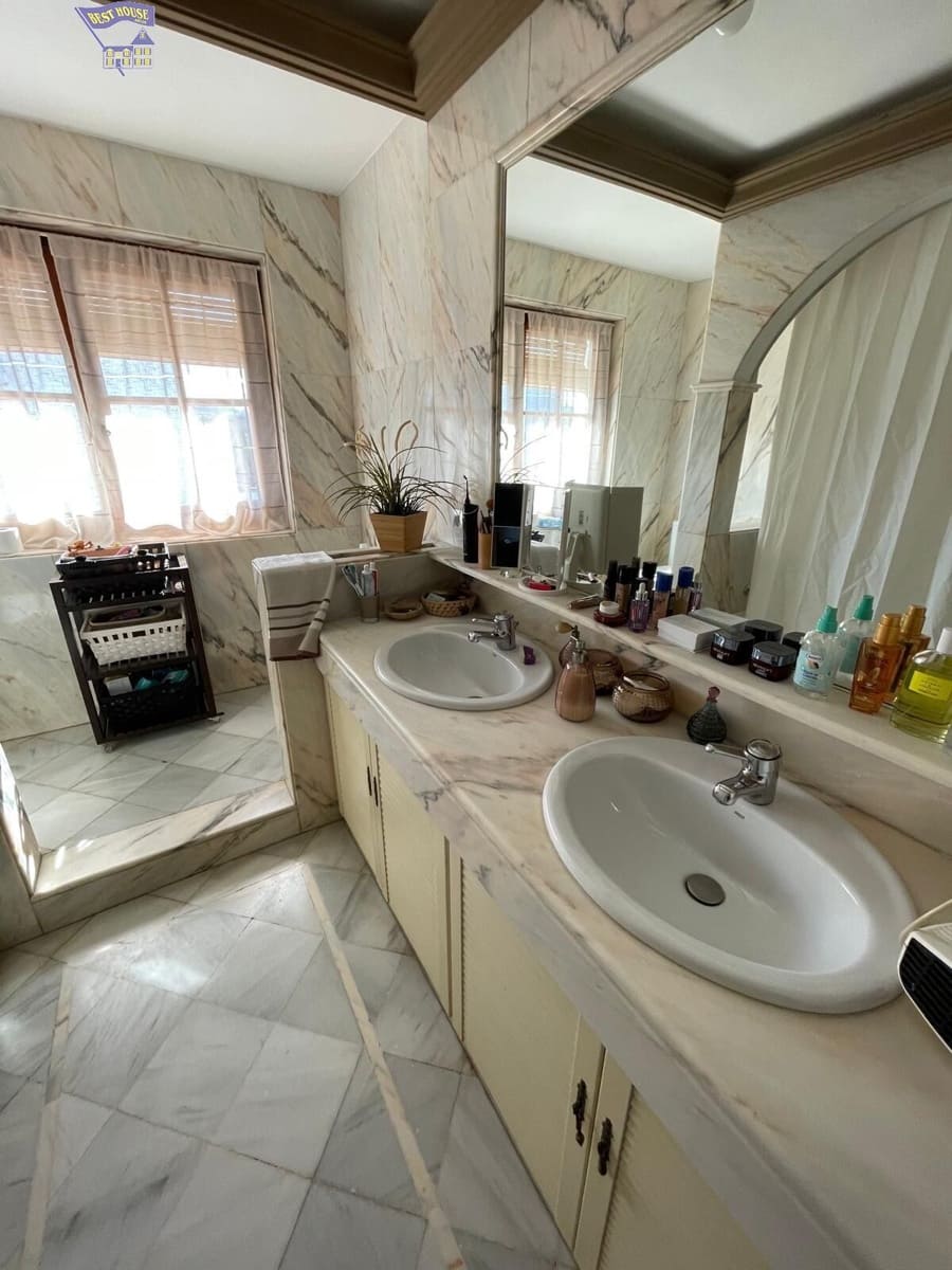 Chalet de 6 habitaciones en Arcos de la Frontera en venta con piscina - 378.000 € (Ref: 8784202)