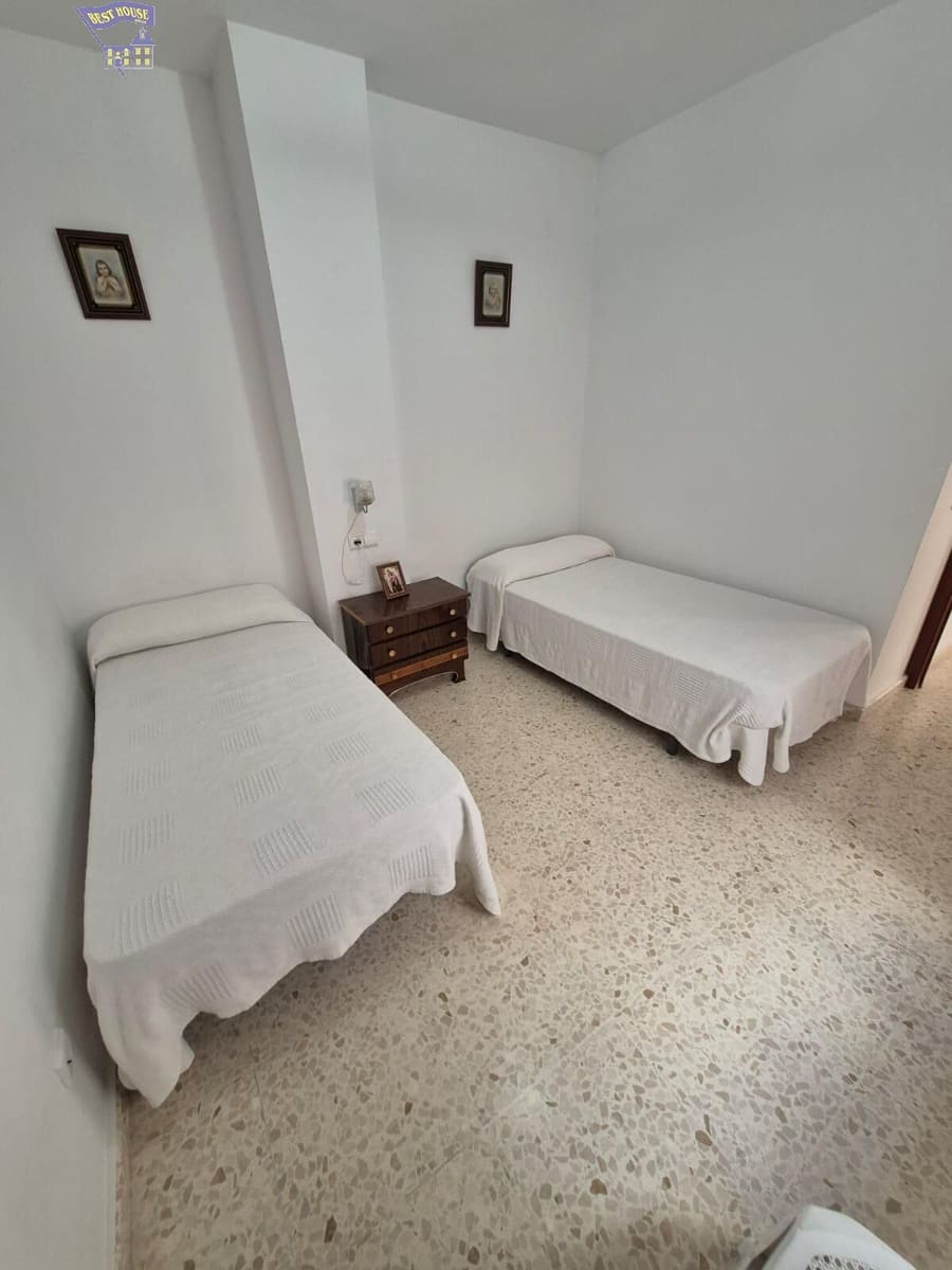 2 bedroom Flat for sale in Arcos de la Frontera - € 115,000 (Ref: 8822560)