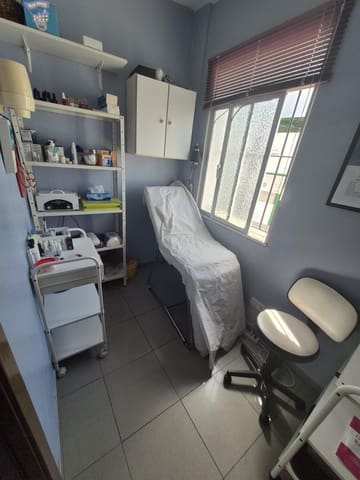 Local Comercial en Arcos de la Frontera en venta - 120.000 € (Ref: 8884176)