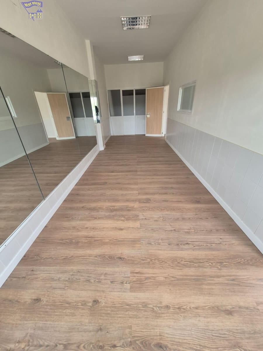 Kommersiell til salgs i Arcos de la Frontera - € 70 000 (Ref: 8921393)