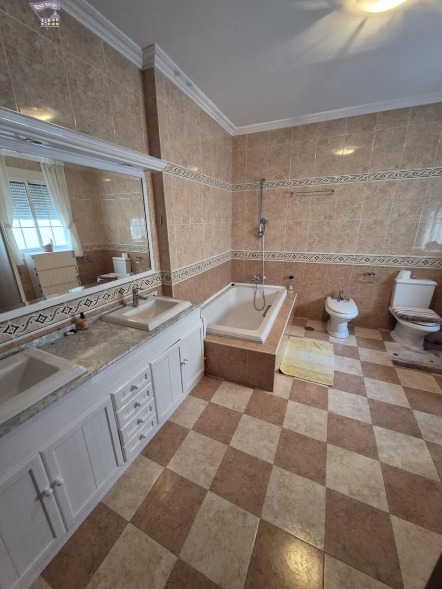 3 soverom Hus til salgs i Arcos de la Frontera med garasje - € 195 000 (Ref: 8992749)