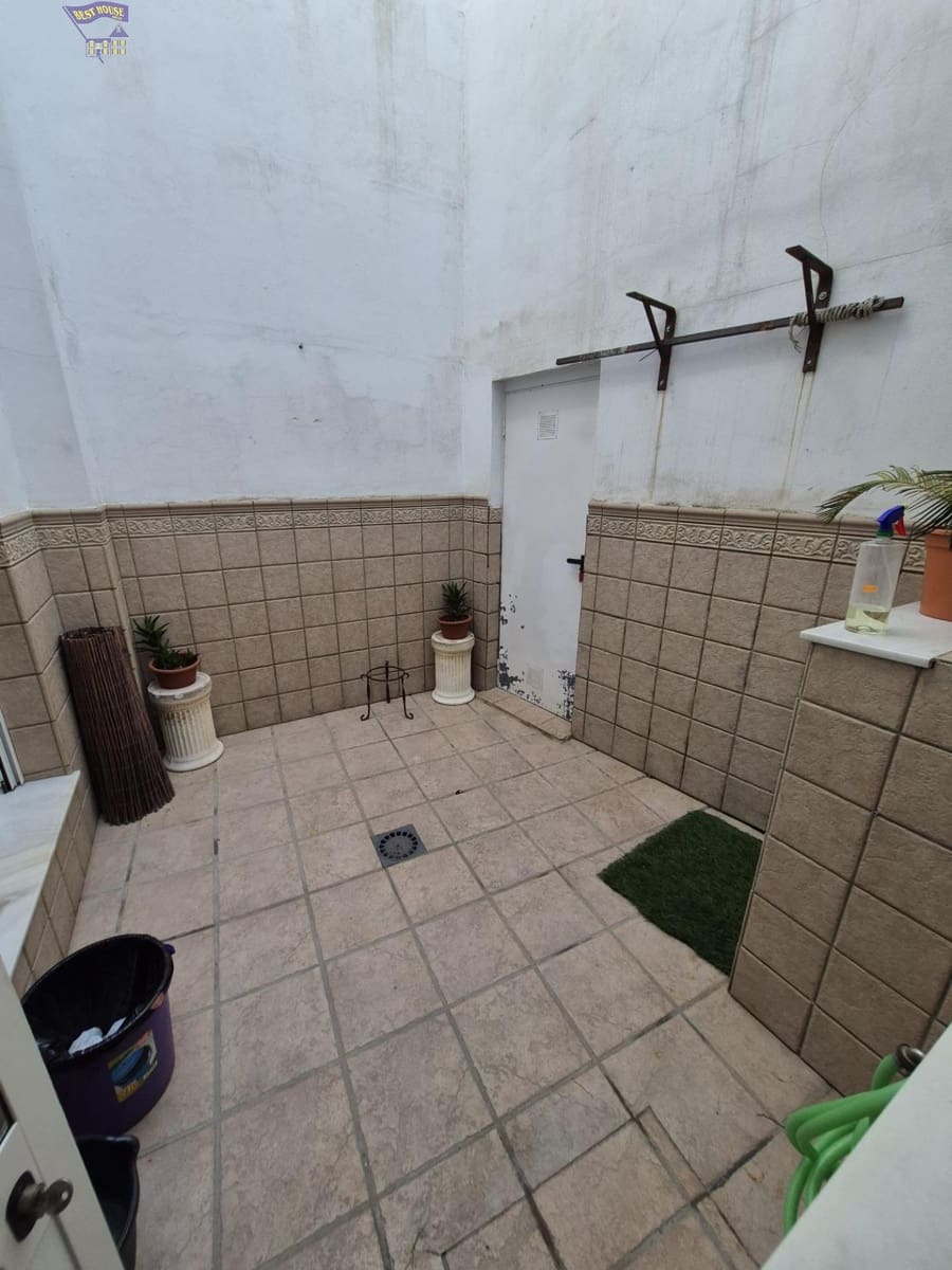 3 makuuhuone Omakotitalo myytävänä paikassa Arcos de la Frontera mukana 
autotalli - 190 000 € (Ref: 8992749)