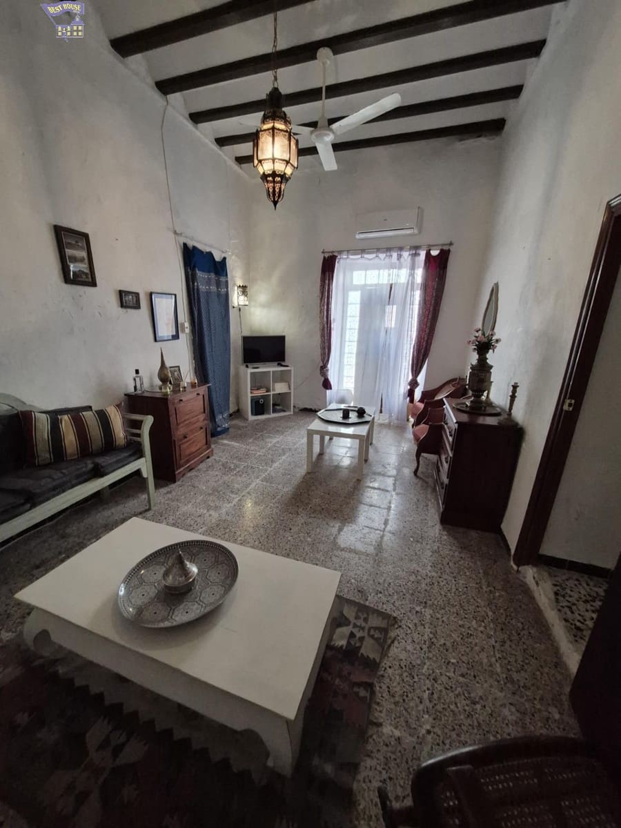 Casa de 2 habitaciones en Arcos de la Frontera en venta - 55.000 € (Ref: 9003391)