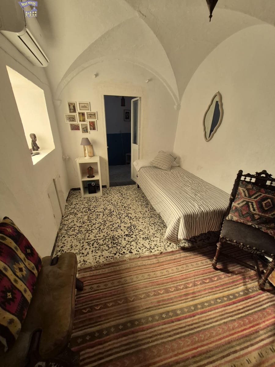 Casa de 2 habitaciones en Arcos de la Frontera en venta - 55.000 € (Ref: 9003391)