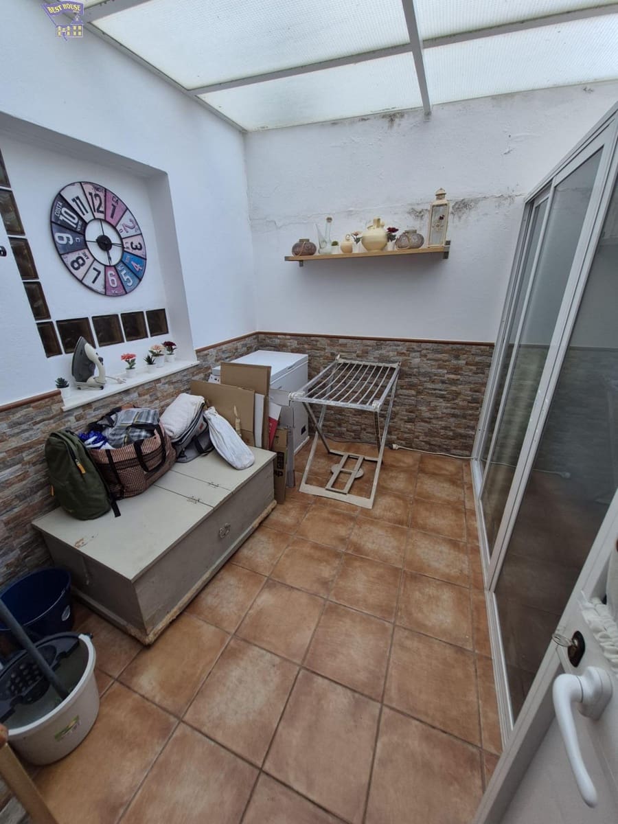 3 bedroom Townhouse for sale in Arcos de la Frontera - € 190,000 (Ref: 9312760)