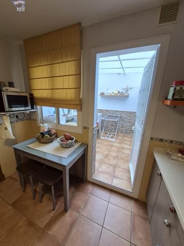 3 bedroom Townhouse for sale in Arcos de la Frontera - € 190,000 (Ref: 9312760)