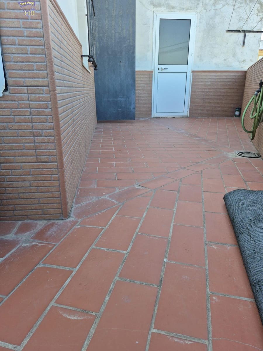 3 bedroom Apartment for sale in Arcos de la Frontera - € 120,000 (Ref: 9382736)