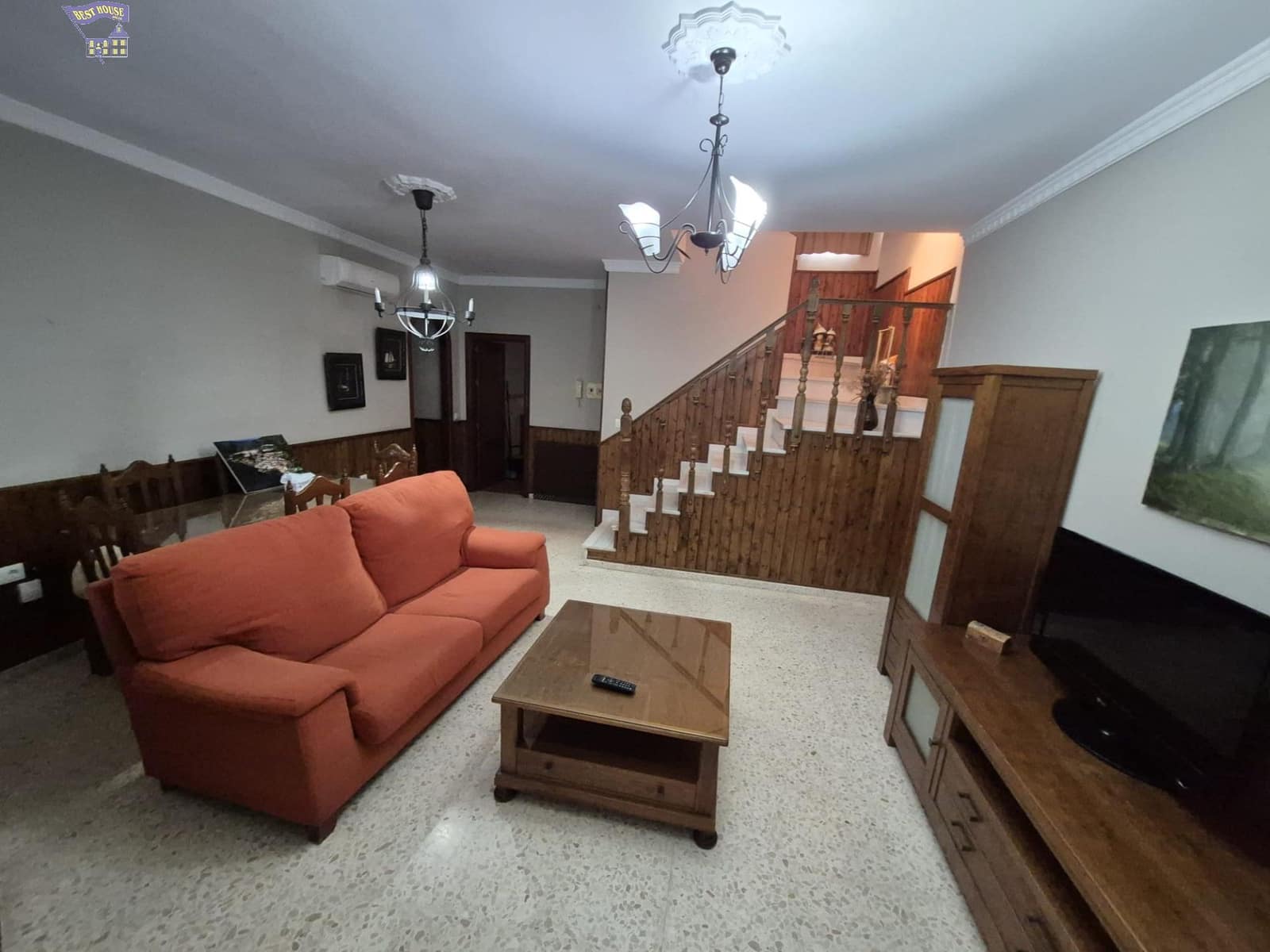 3 bedroom Apartment for sale in Arcos de la Frontera - € 120,000 (Ref: 9382736)
