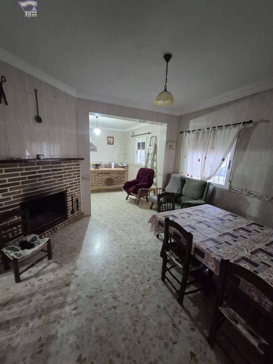 3 bedroom Finca/Country House for sale in Arcos de la Frontera - € 299,900 (Ref: 9413980)