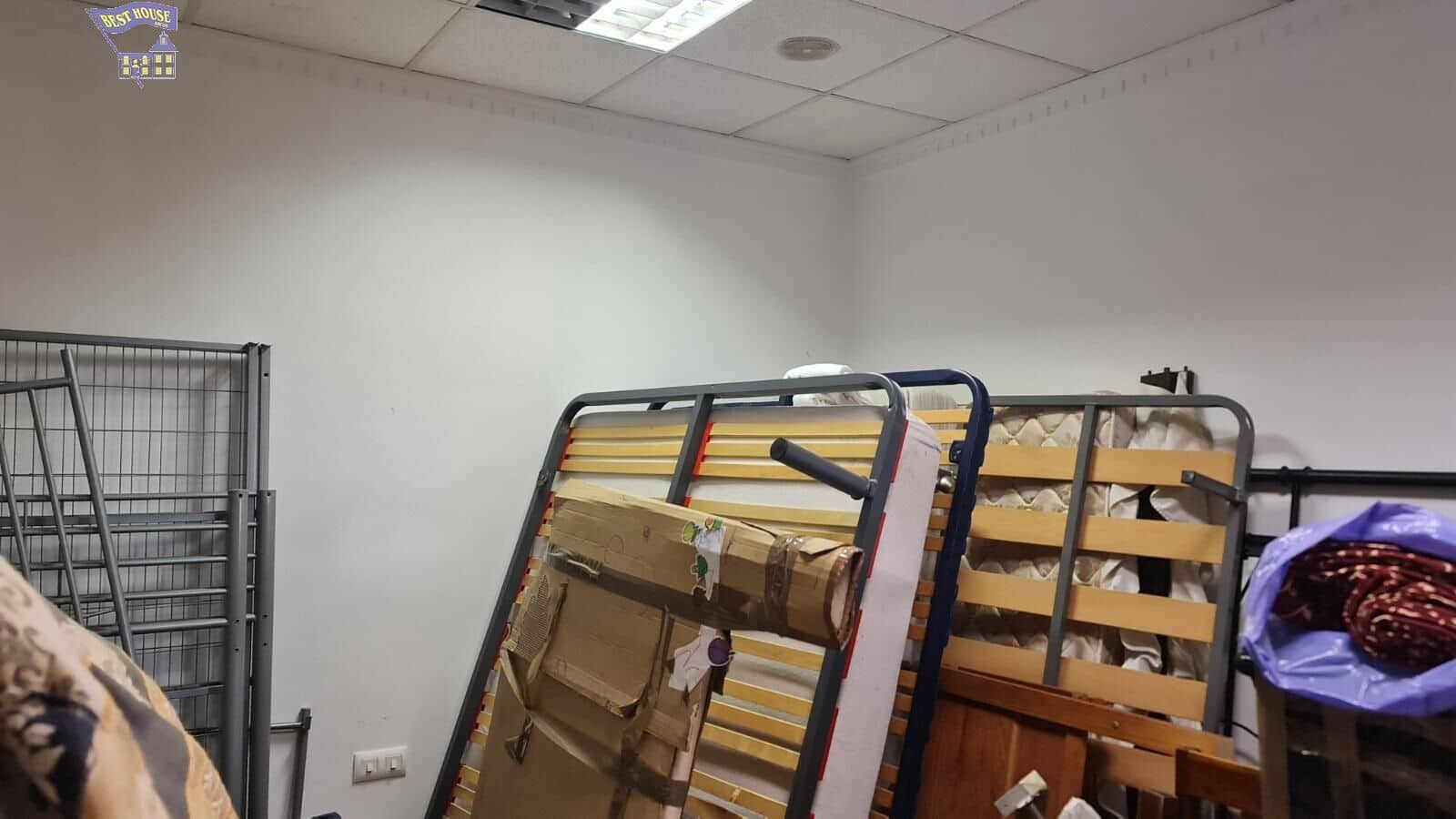 1 quarto Comercial para venda em Arcos de la Frontera - 64 500 € (Ref: 9419611)