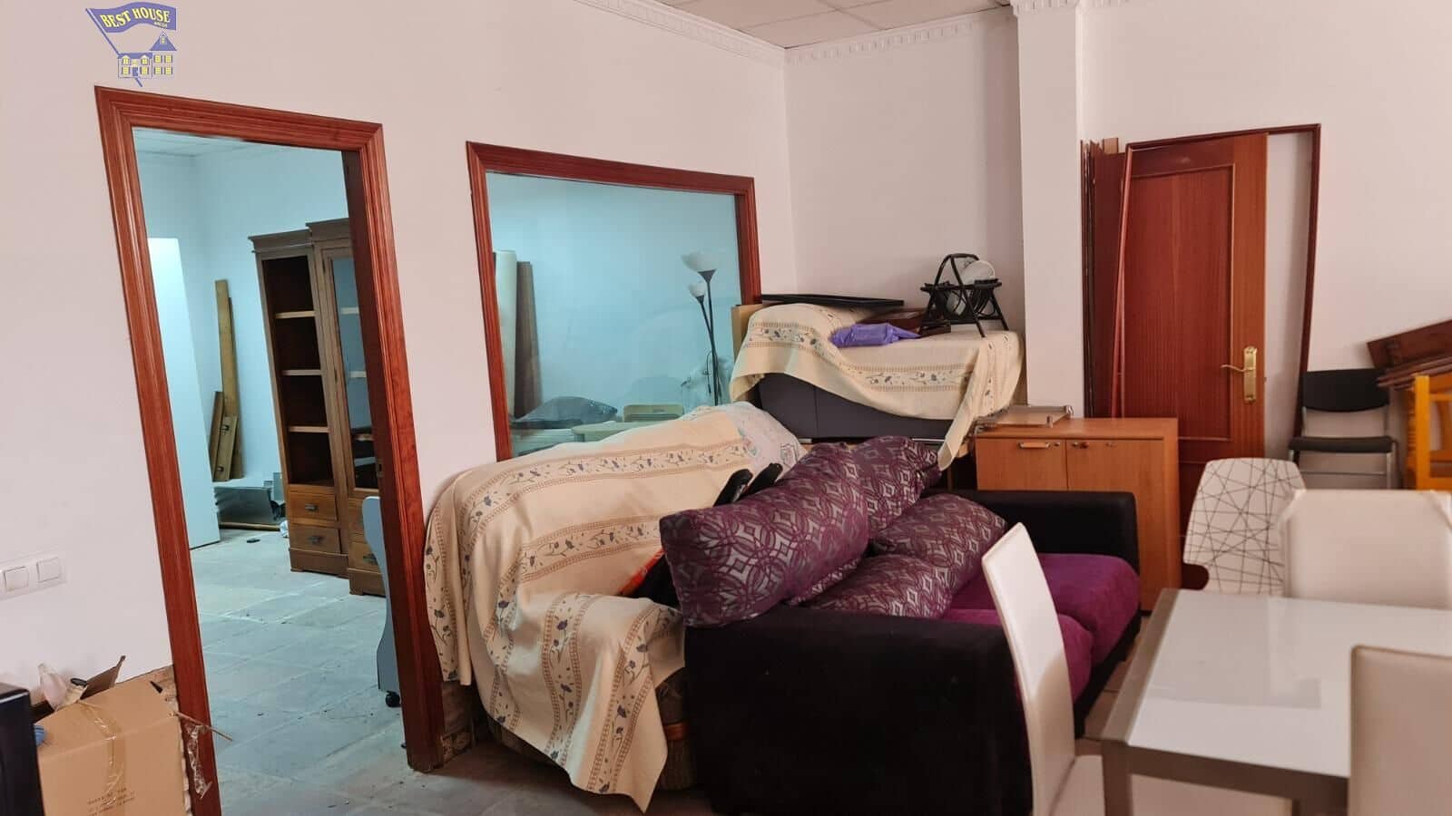 1 quarto Comercial para venda em Arcos de la Frontera - 64 500 € (Ref: 9419611)