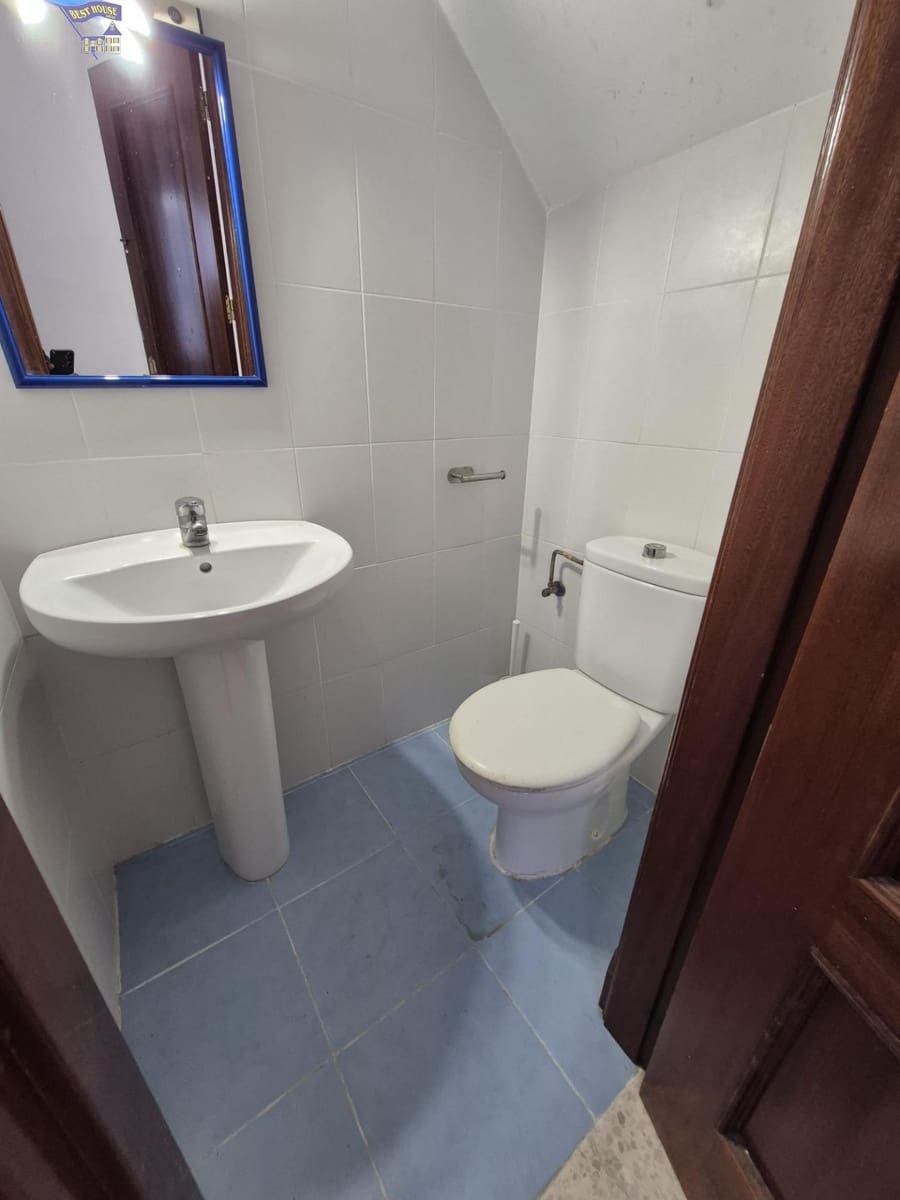 Casa de 3 habitaciones en Arcos de la Frontera en venta - 195.000 € (Ref: 9436092)