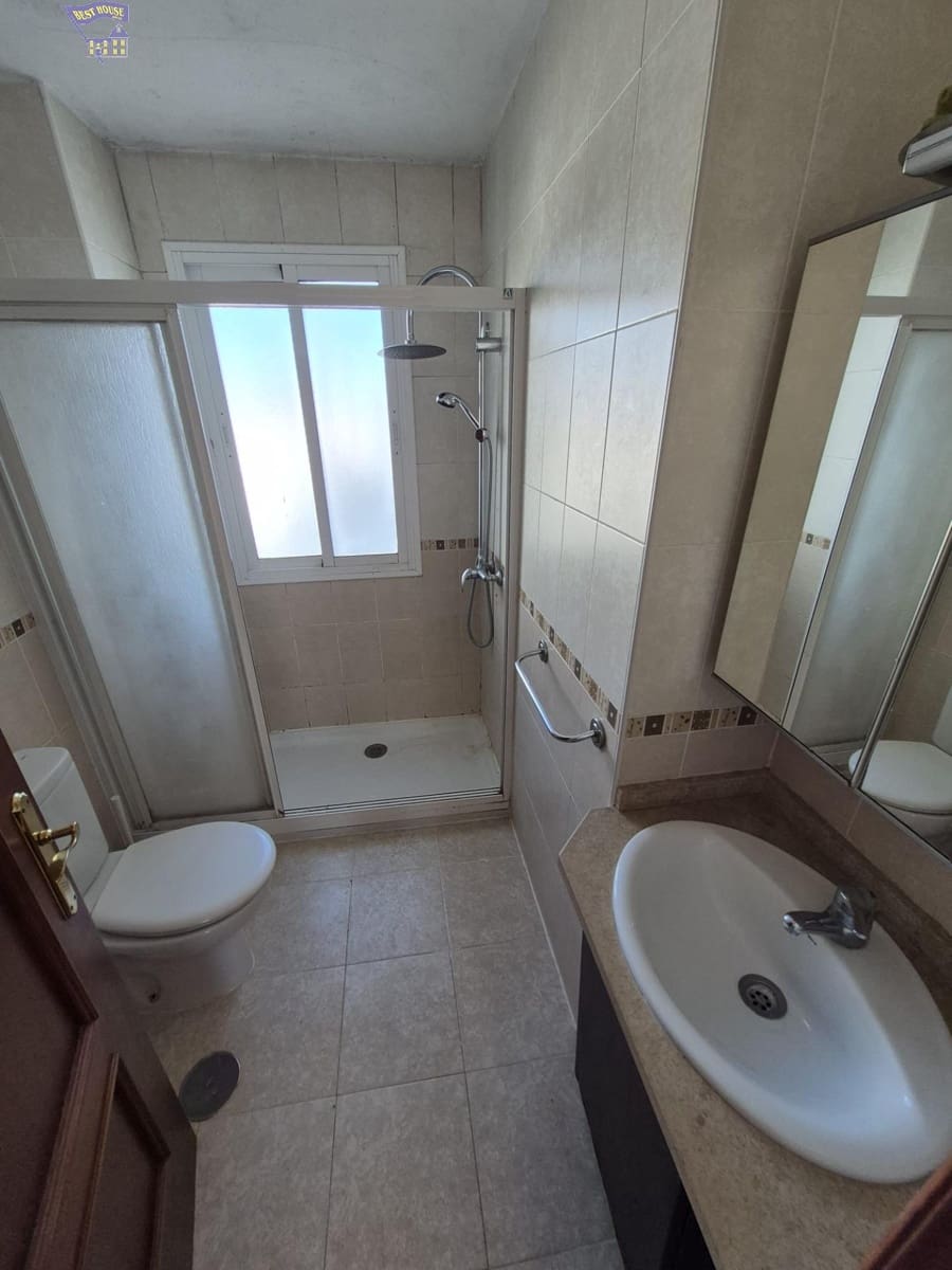 Casa de 3 habitaciones en Arcos de la Frontera en venta - 195.000 € (Ref: 9436092)