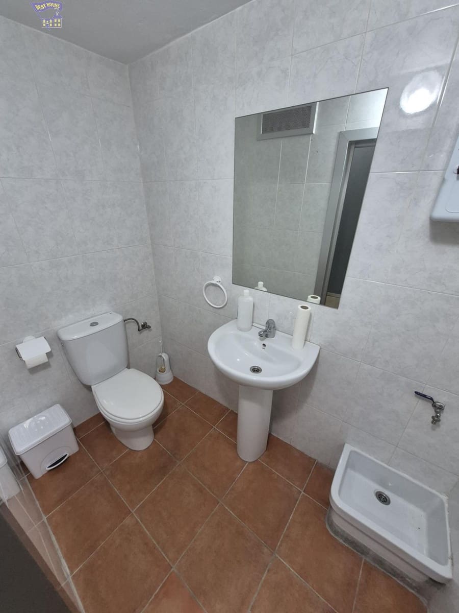 Kommersiell til salgs i Arcos de la Frontera - € 130 000 (Ref: 9449057)