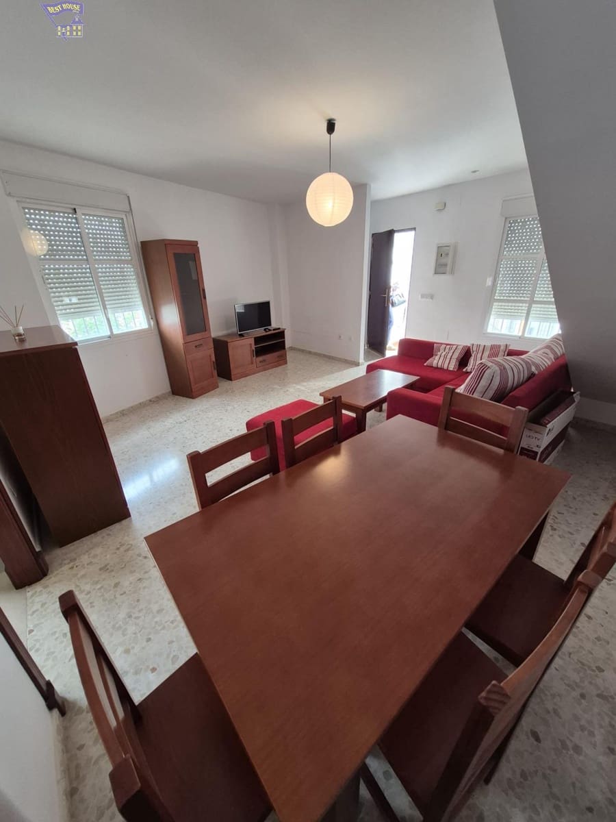Adosado de 3 habitaciones en Arcos de la Frontera en venta - 160.000 € (Ref: 9449058)