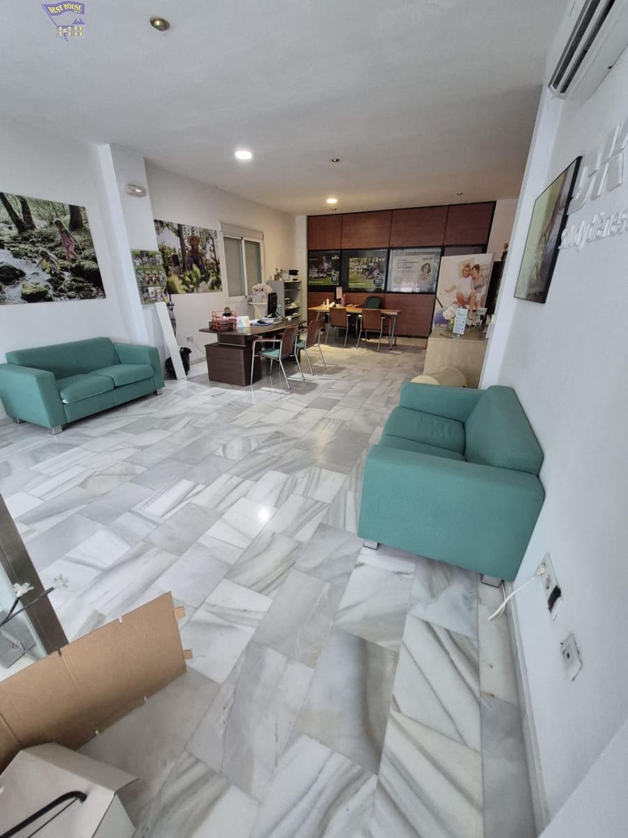 Commercial for sale in Arcos de la Frontera - € 130,000 (Ref: 9465692)