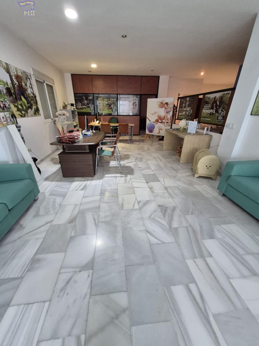 Commercial for sale in Arcos de la Frontera - € 130,000 (Ref: 9465692)