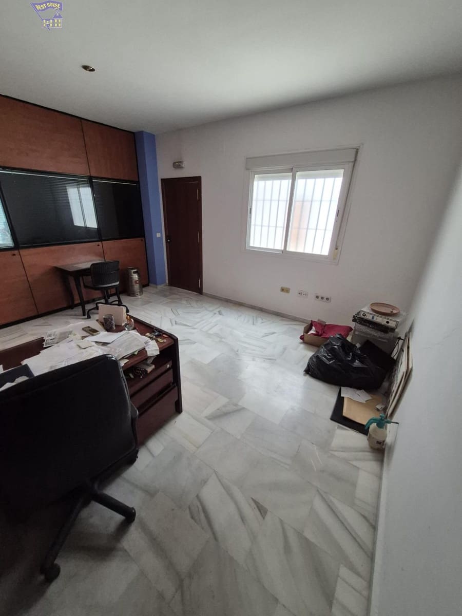 Erhverv til salg i Arcos de la Frontera - € 130.000 (Ref: 9465692)