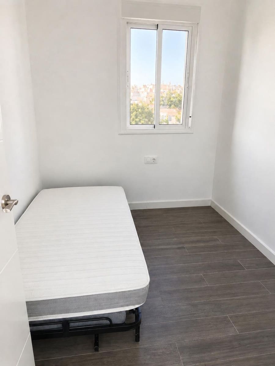 Apartamento de 2 habitaciones en Arcos de la Frontera en venta - 68.000 € (Ref: 9470617)