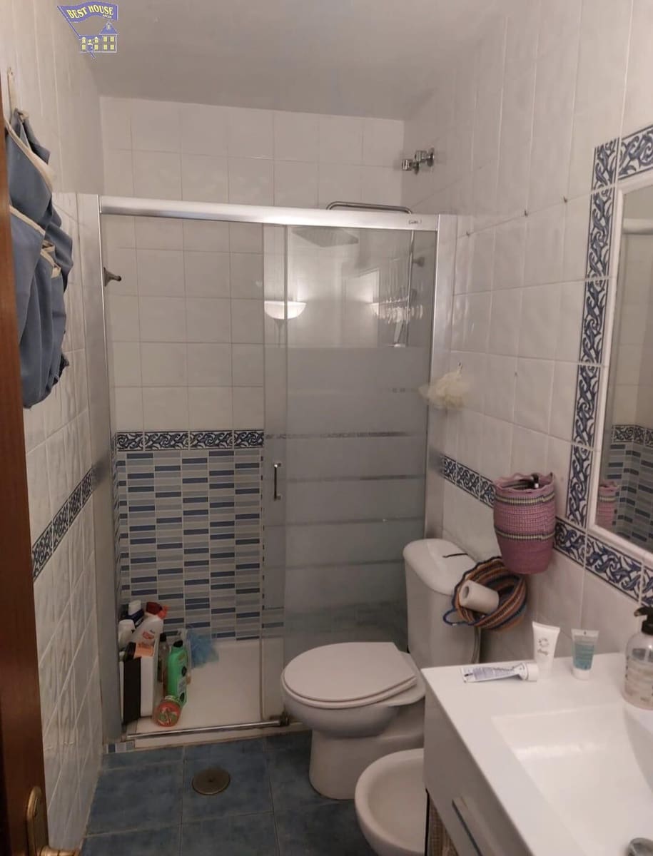 4 bedroom Townhouse for sale in Arcos de la Frontera - € 156,000 (Ref: 9497727)