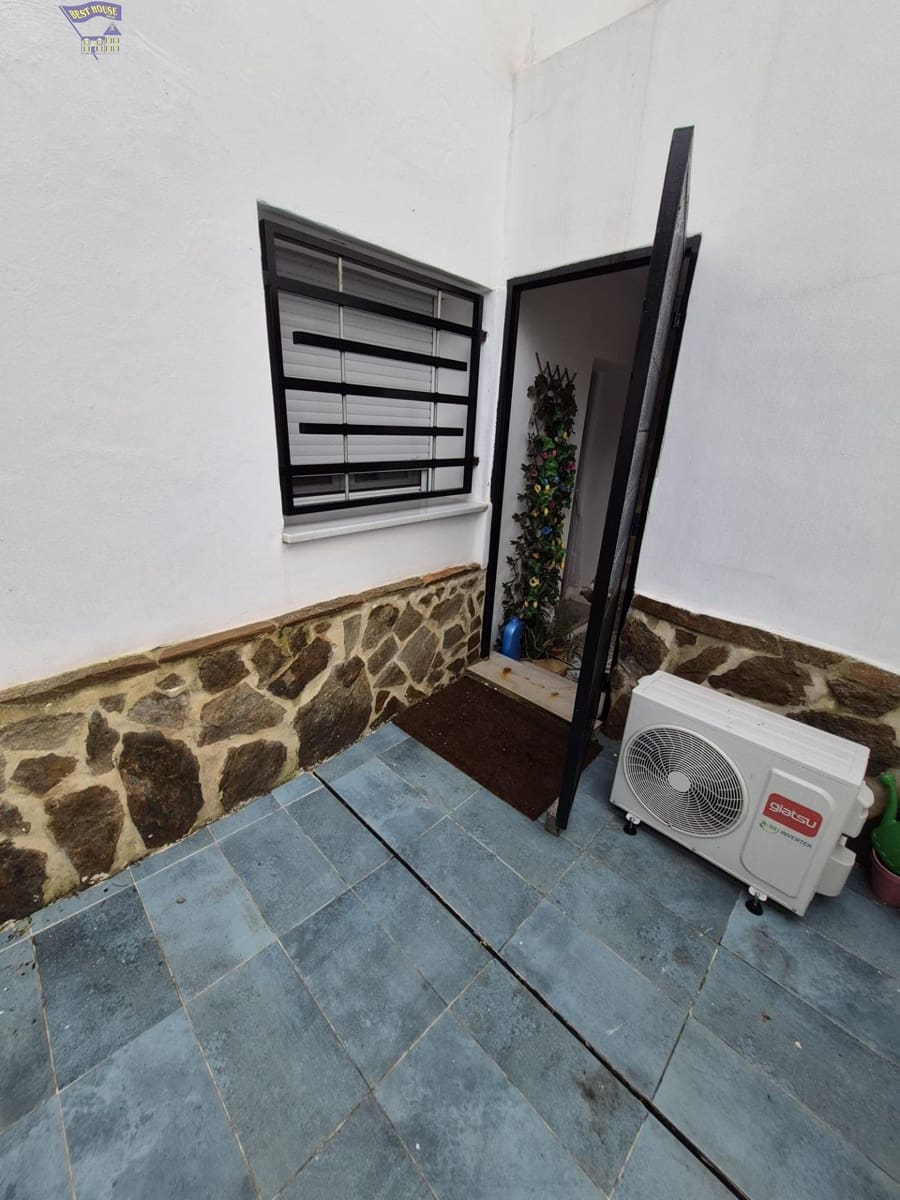 Casa de 3 habitaciones en Arcos de la Frontera en venta - 195.000 € (Ref: 9504497)