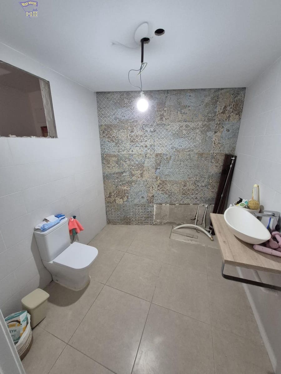 Casa de 3 habitaciones en Arcos de la Frontera en venta - 195.000 € (Ref: 9504497)