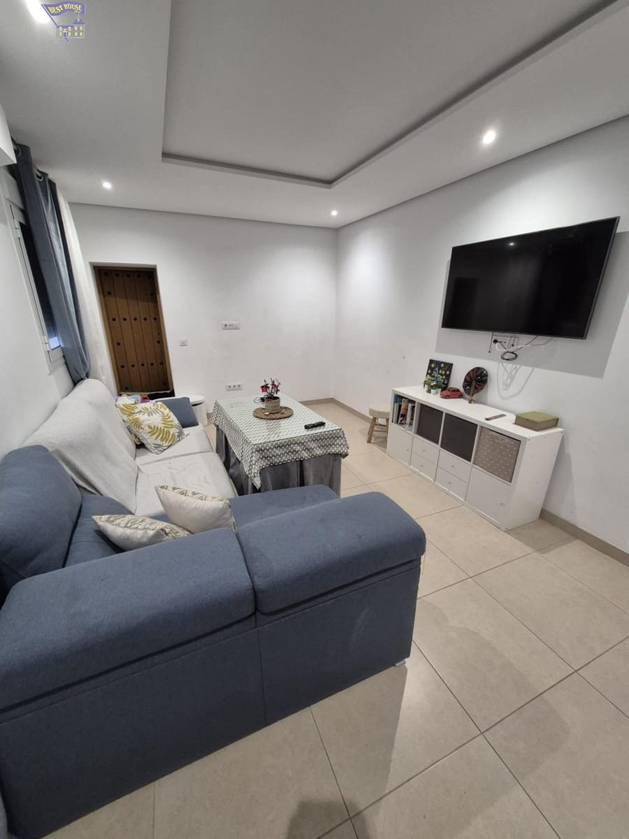 3 bedroom Townhouse for sale in Arcos de la Frontera - € 170,000 (Ref: 9504497)