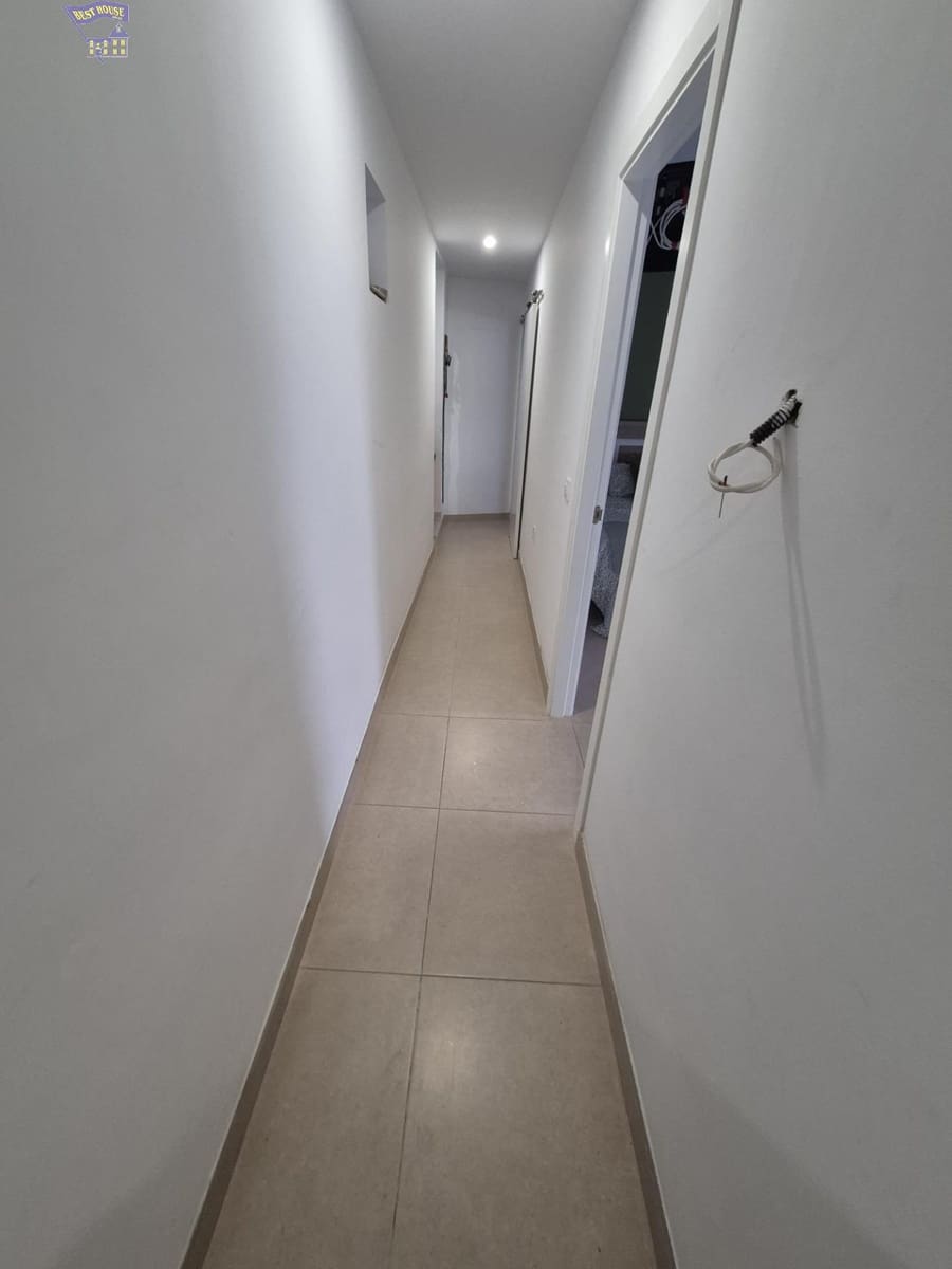 3 bedroom Townhouse for sale in Arcos de la Frontera - € 170,000 (Ref: 9504497)