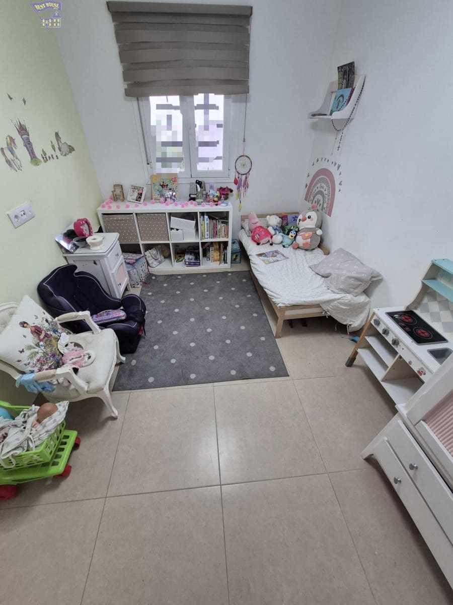 3 bedroom Townhouse for sale in Arcos de la Frontera - € 170,000 (Ref: 9504497)