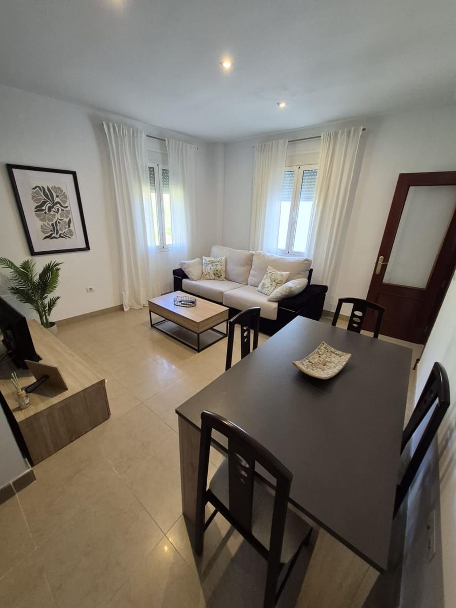 1 quarto Apartamento para arrendar em Arcos de la Frontera - 430 € (Ref: 9637792)